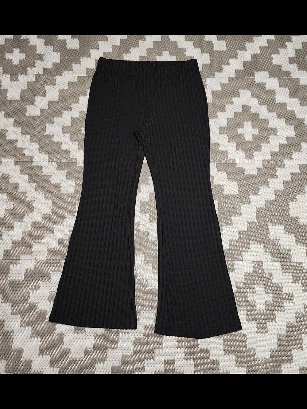 H&M Black Ribbed Flare Leggings